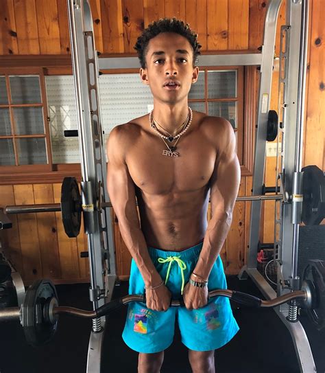 jaden smith nudes|Jaden Smith Gay Porn Videos 